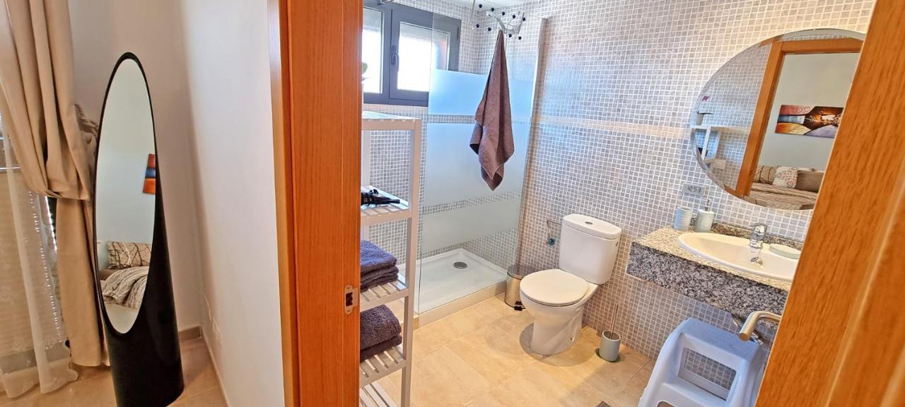 Ferienhaus Casa Caleta - Caleta Fuste - Meerblick - Pool - Glasfaserinternet 科斯塔卡莱塔 外观 照片